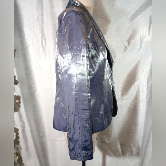 Alex Evenings Satin Hacket, Lavender, beaded sleeves & Collar, Open, one pc., 14 - Picture 4 of 10
